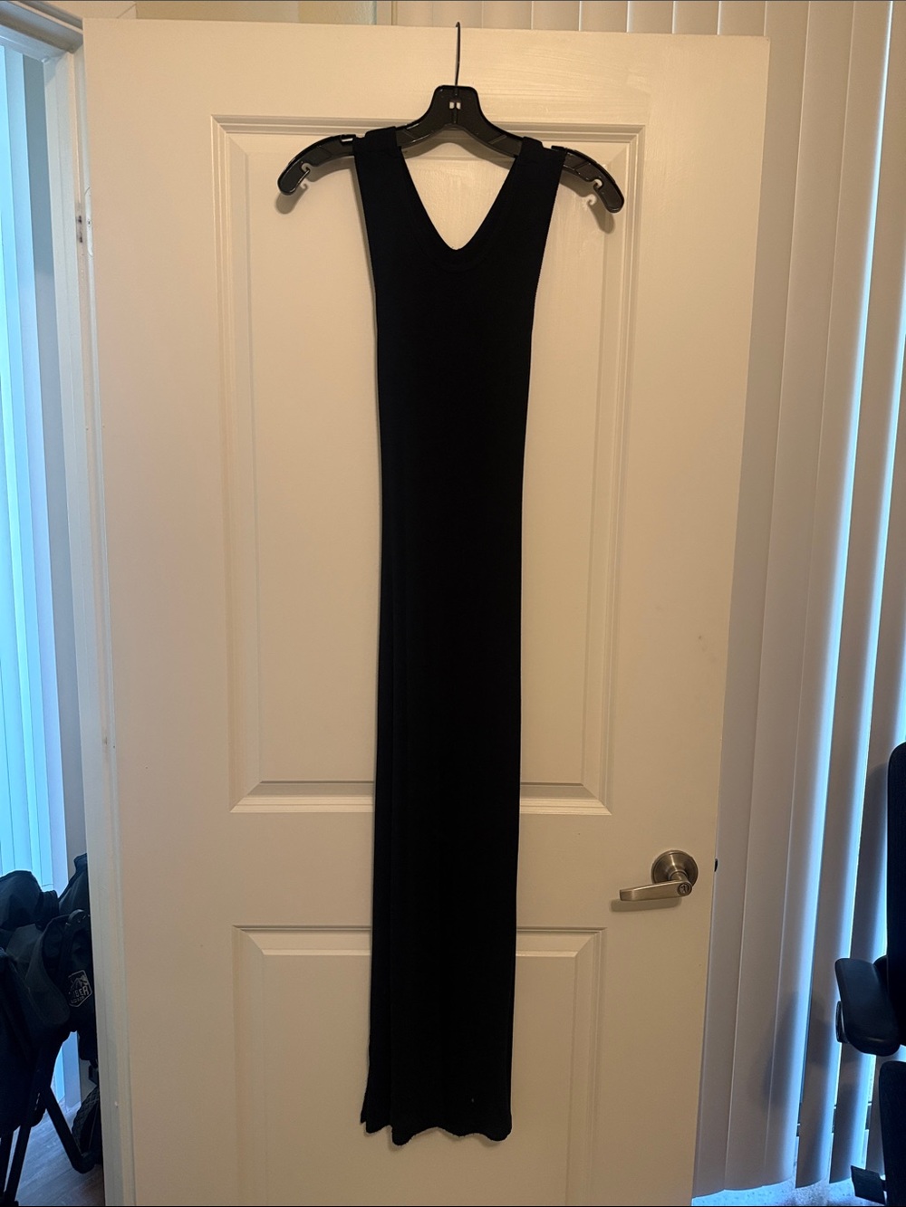 LNA Black Sleeveless Maxi Dress - V-Neck Column Silhouette